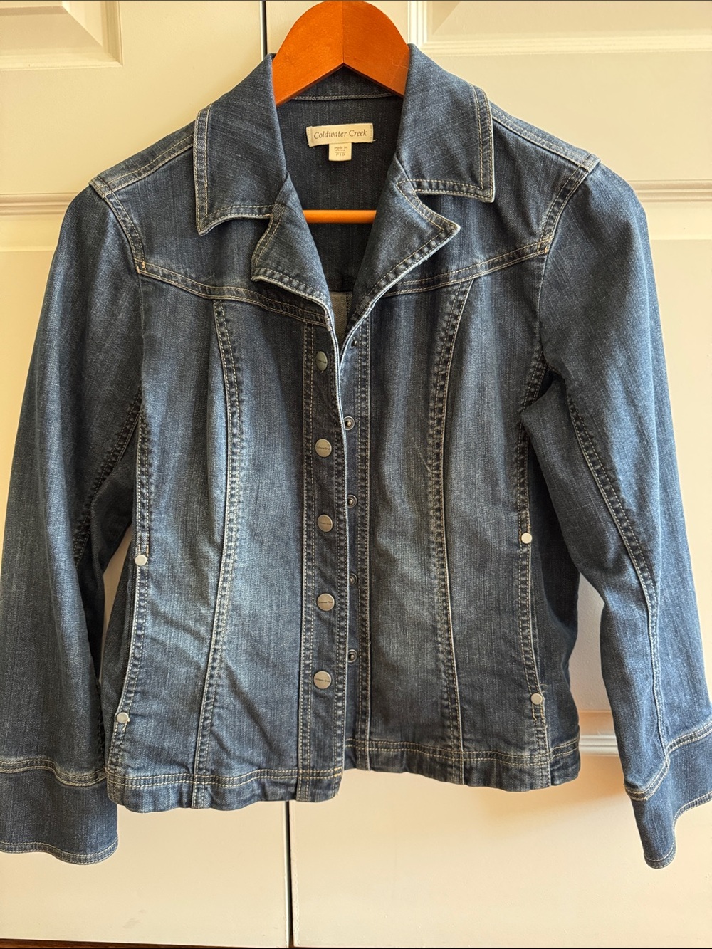 Coldwater Creek Women's Dark Blue Denim Jacket with Button Front P10